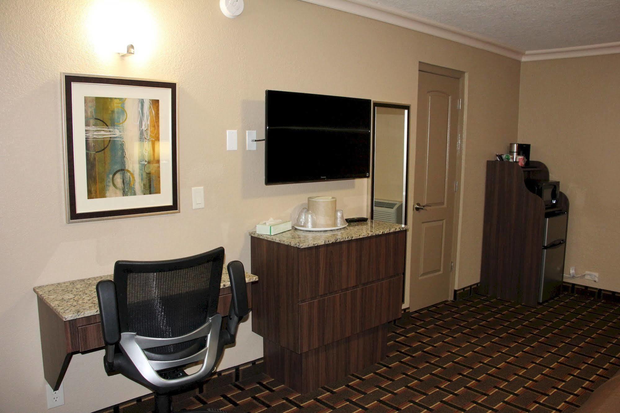 Budget Inn ليك ويلز المظهر الخارجي الصورة